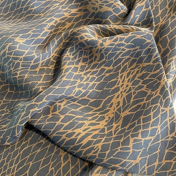 Aritzia Babaton Wallace Wrap Mini Dress XS - Picture 4 of 9